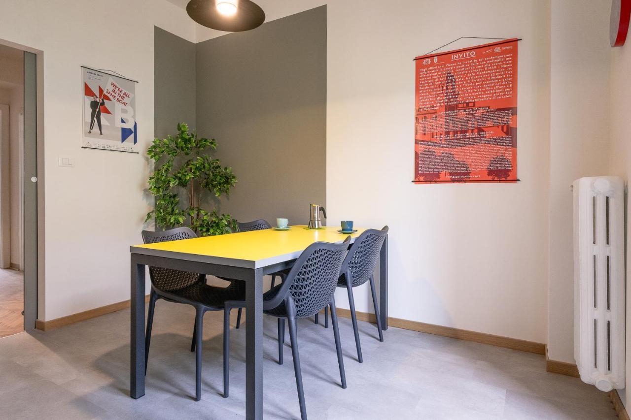 700MstazionecentraleAmpio Trilocale Con 2Balconi Trieste Exteriör bild