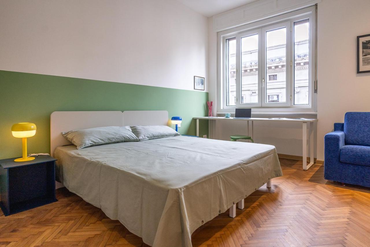 700MstazionecentraleAmpio Trilocale Con 2Balconi Trieste Exteriör bild